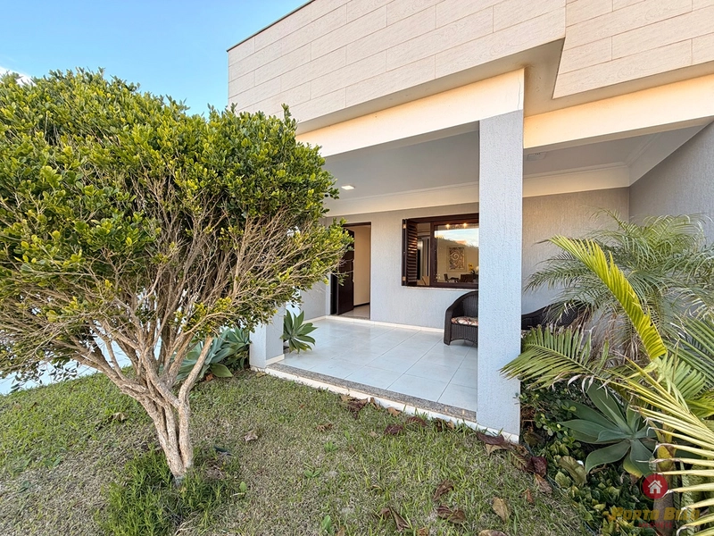 CASA EM LAJE PRÓXIMO AO MAR: 3ª foto da galeria de imagens do imóvel