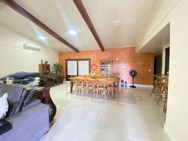 CASA NO CENTRO DE XANGRI-LÁ: 17ª foto da galeria de imagens do imóvel
