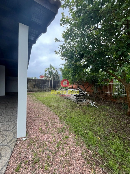 CASA DE ESQUINA NA AVENIDA PRINCIPAL: 8ª foto da galeria de imagens do imóvel