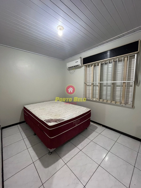 CASA DE ESQUINA NA AVENIDA PRINCIPAL: 5ª foto da galeria de imagens do imóvel