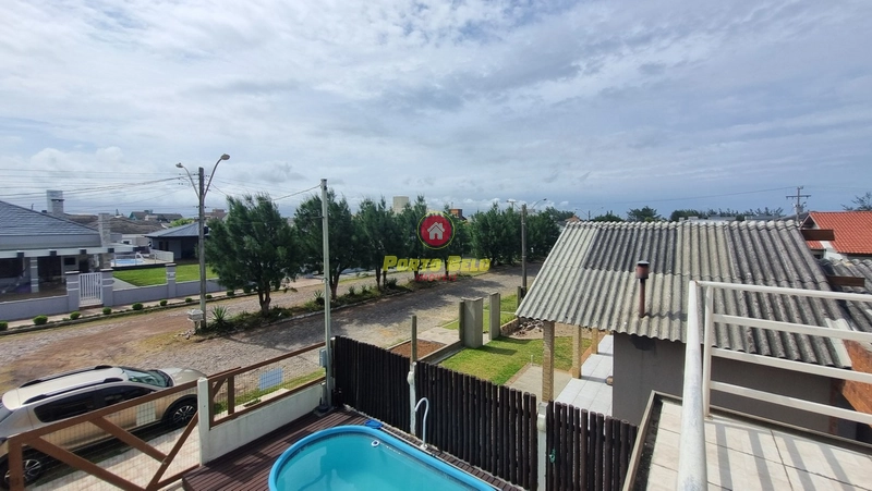 EXCELENTE SOBRADO COM PISCINA E SACADA COM VISTA PARA O MAR: 4ª foto da galeria de imagens do imóvel