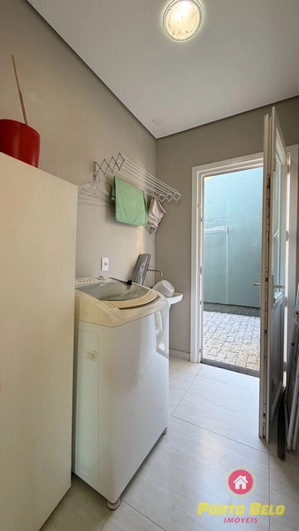 CASA DE ESQUINA PRÓXIMO AO CENTRO: 9ª foto da galeria de imagens do imóvel