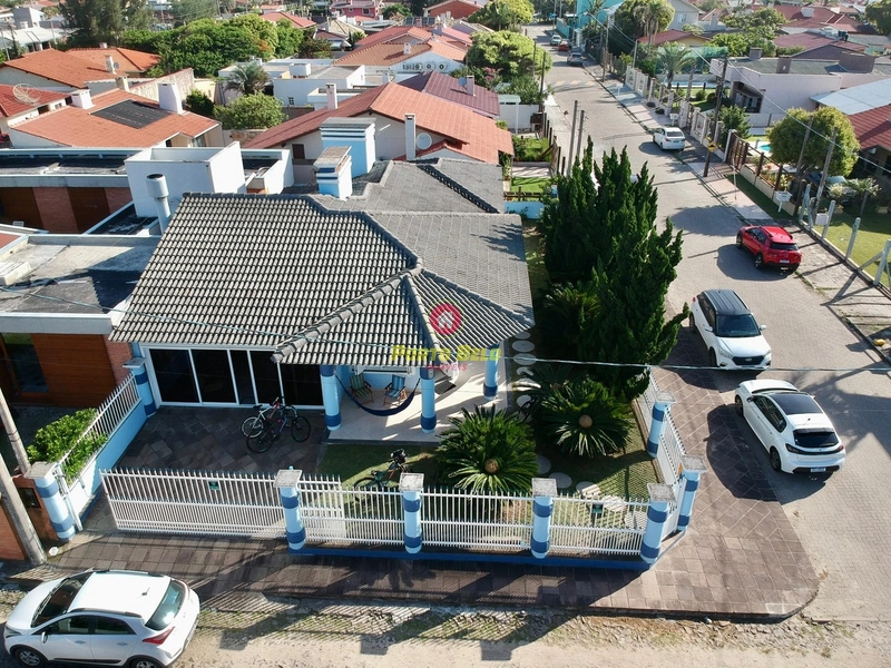 ÓTIMA CASA TODA EM LAJE COM HIDRO, MOBILIADA, DECORADA  E PERTO DO MAR: 3ª foto da galeria de imagens do imóvel