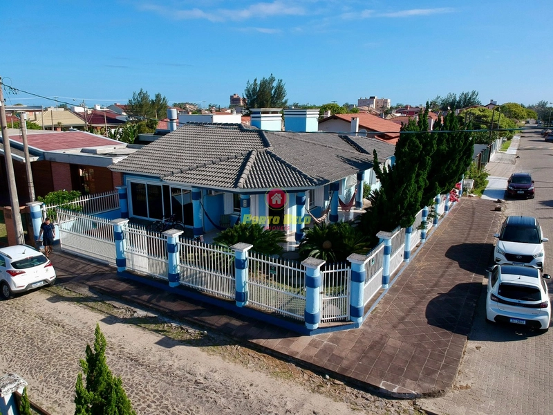 ÓTIMA CASA TODA EM LAJE COM HIDRO, MOBILIADA, DECORADA  E PERTO DO MAR: 2ª foto da galeria de imagens do imóvel