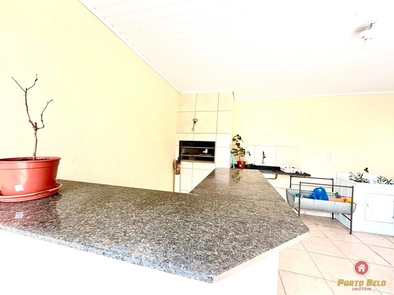CASA COM PISCINA 100M DA PRAIA: 18ª foto da galeria de imagens do imóvel