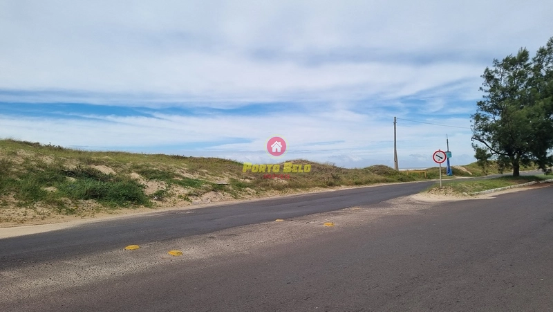 CASA À VENDA DE FRENTE PARA PRAIA: 25ª foto da galeria de imagens do imóvel