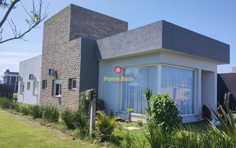 CASA À VENDA!!!: 1ª foto da galeria de imagens do imóvel
