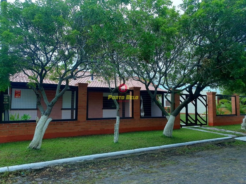 CASA COM 8 DORMITÓRIOS APENAS 150M DA PRAIA: 18ª foto da galeria de imagens do imóvel
