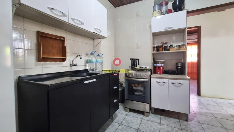 CASA À VENDA EM ATLÃNTIDA SUL PRÓXIMO DO MAR: 8ª foto da galeria de imagens do imóvel