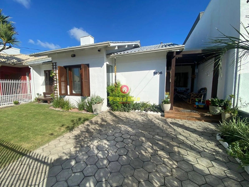 LINDA CASA COM PISCINA APENAS 100 METROS DO MAR EM ATLÂNTIDA SUL!!!: 3ª foto da galeria de imagens do imóvel