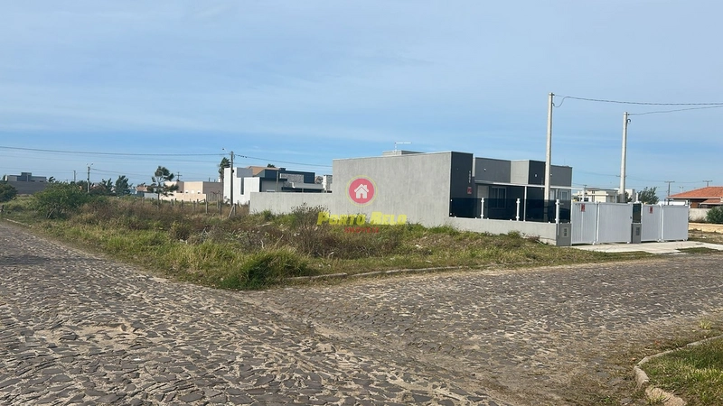 TERRENO DE ESQUINA 150m DO CENTRO: 4ª foto da galeria de imagens do imóvel