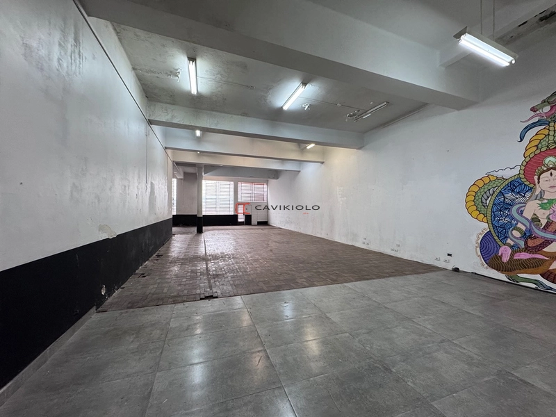 Loja de Fundos com 300m² no Centro de Curitiba: 10ª foto da galeria de imagens do imóvel