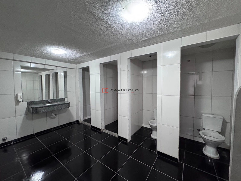 Loja de Fundos com 300m² no Centro de Curitiba: 13ª foto da galeria de imagens do imóvel