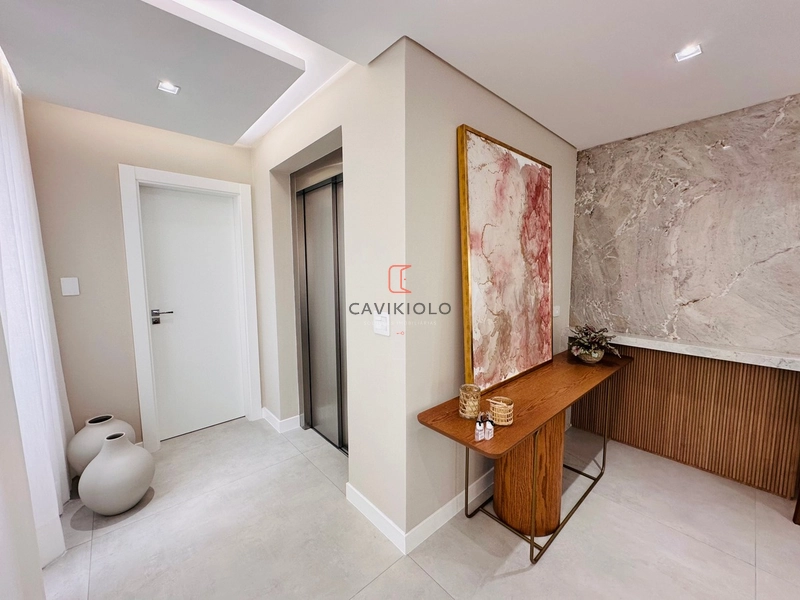 Apartamento duplex 3 suites mobiliado a venda no Bairro Água Verde: 1ª foto da galeria de imagens do imóvel