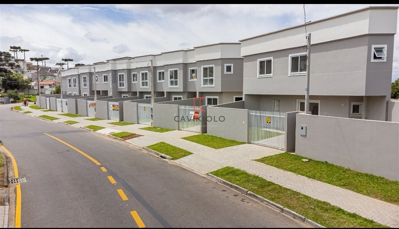 Sobrado com 3 quartos (uma suite) a venda No Uberaba: 1ª foto da galeria de imagens do imóvel