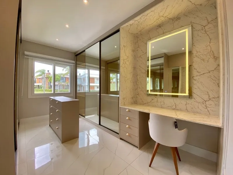 Casa com 4 suítes e piscina no condomínio Ilhas Resort: 5ª foto da galeria de imagens do imóvel