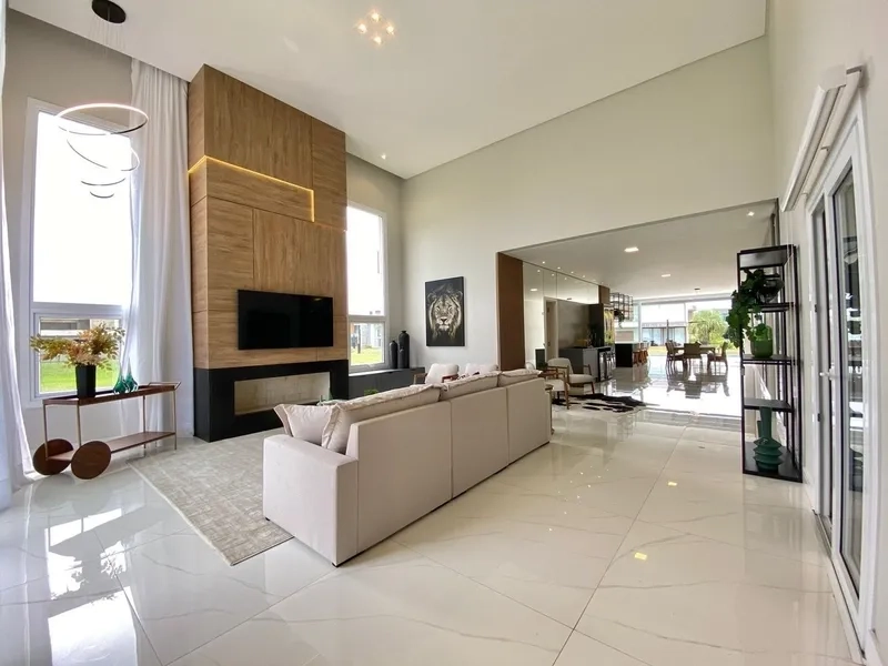 Casa com 4 suítes e piscina no condomínio Ilhas Resort: 10ª foto da galeria de imagens do imóvel