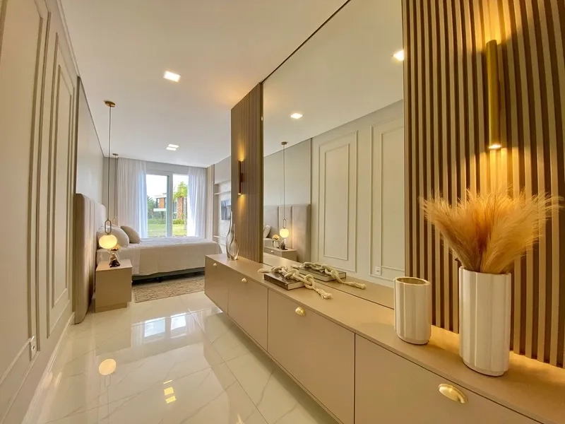 Casa com 4 suítes e piscina no condomínio Ilhas Resort: 1ª foto da galeria de imagens do imóvel