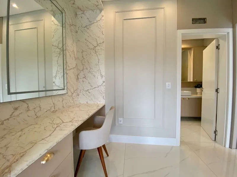 Casa com 4 suítes e piscina no condomínio Ilhas Resort: 9ª foto da galeria de imagens do imóvel