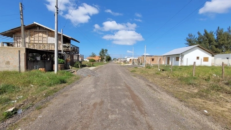 Terreno à Venda no Bairro Jardim Beira Mar – 300m², a 4 Quadras do Mar: 1ª foto da galeria de imagens do imóvel