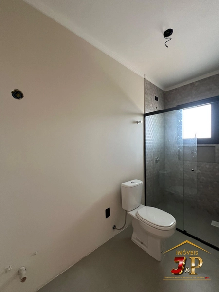 Sobrado bem localizado com 2 suítes: 2ª foto da galeria de imagens do imóvel