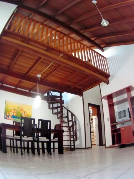 Casa diferenciada em Capão da Canoa ! 3 dorm - mezanino c/ vista mar: 2ª foto da galeria de imagens do imóvel