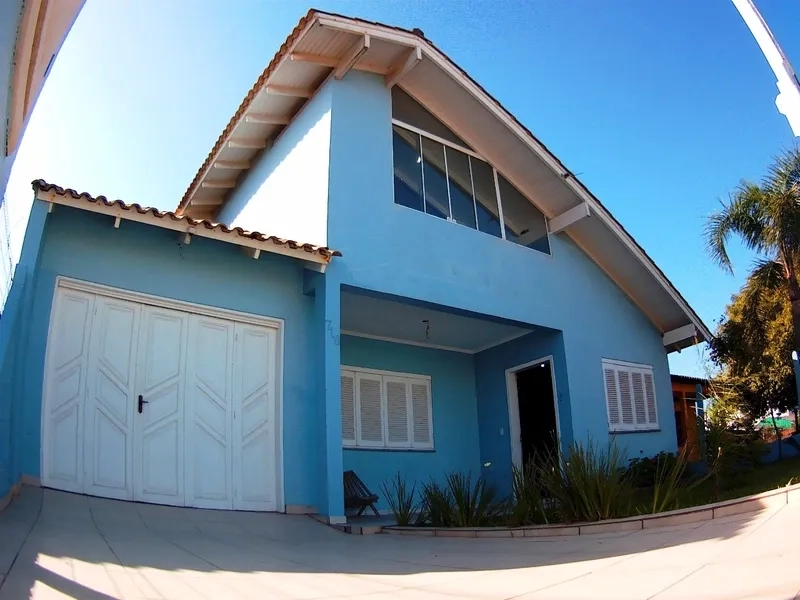Casa diferenciada em Capão da Canoa ! 3 dorm - mezanino c/ vista mar: 5ª foto da galeria de imagens do imóvel