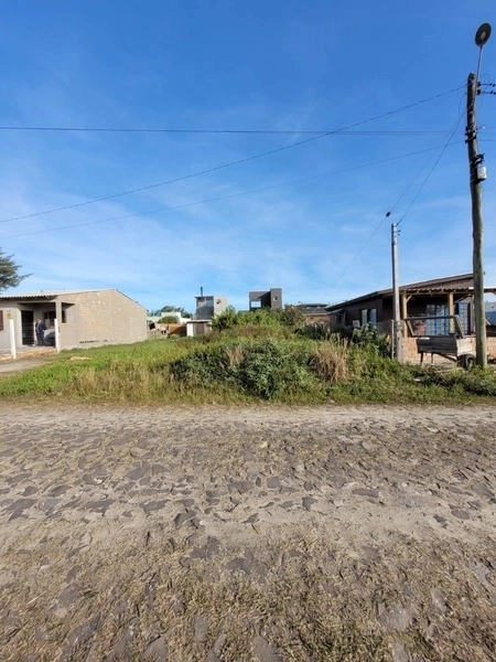 TERRENO 30 METROS DA BEIRA MAR: 3ª foto da galeria de imagens do imóvel