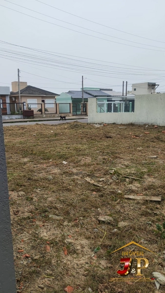 Terreno extremamente bem localizado a poucos passos do mar: 1ª foto da galeria de imagens do imóvel