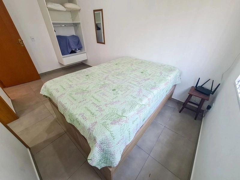 Casa mobiliada de esquina com 2 dormitórios a uma quadra do mar: 22ª foto da galeria de imagens do imóvel