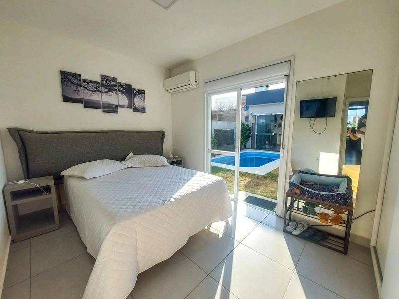 CASA ENCANTADORA COM PISCINA!: 20ª foto da galeria de imagens do imóvel