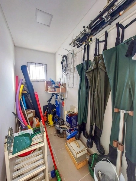 CASA ENCANTADORA COM PISCINA!: 6ª foto da galeria de imagens do imóvel