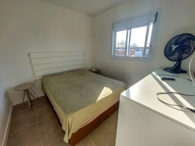CASA ENCANTADORA COM PISCINA!: 14ª foto da galeria de imagens do imóvel