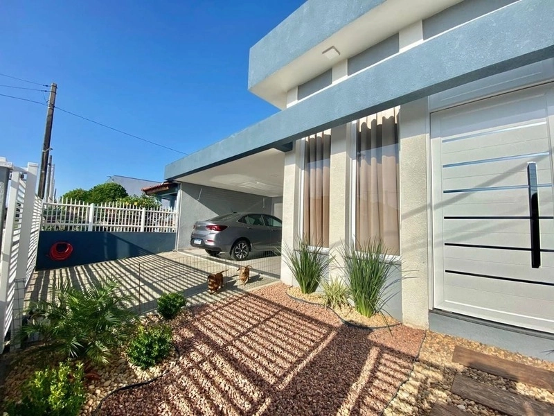 Casa 4 dormitórios com piscina no bairro zona norte: 2ª foto da galeria de imagens do imóvel