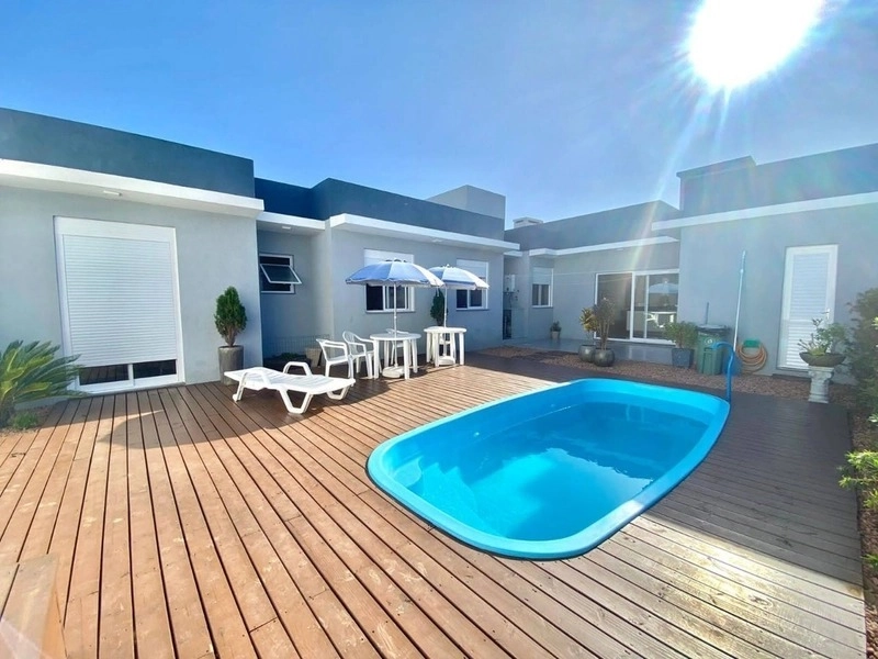 Casa 4 dormitórios com piscina no bairro zona norte: 24ª foto da galeria de imagens do imóvel