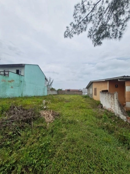 Terreno à Venda em Localização Privilegiada – 412,50m² com Infraestrut: 1ª foto da galeria de imagens do imóvel