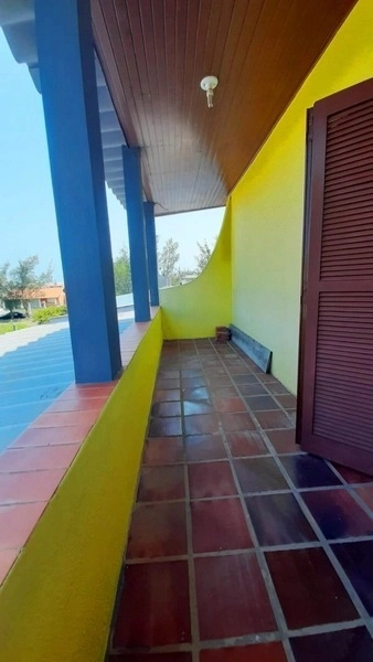 Ótima casa 1 quadra do mar 3 dormitórios + dependência - ampla: 4ª foto da galeria de imagens do imóvel