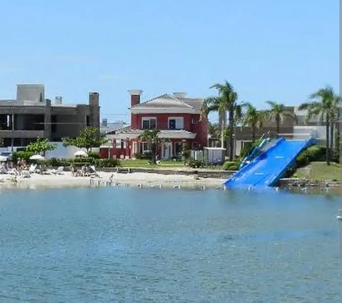 Casa mobiliada e decorada com 3 suítes no condomínio Condado: 19ª foto da galeria de imagens do imóvel
