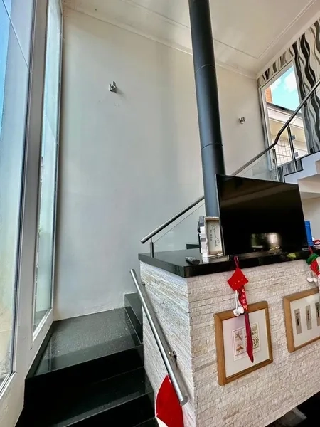 Casa mobiliada e decorada com 3 suítes no condomínio Condado: 28ª foto da galeria de imagens do imóvel