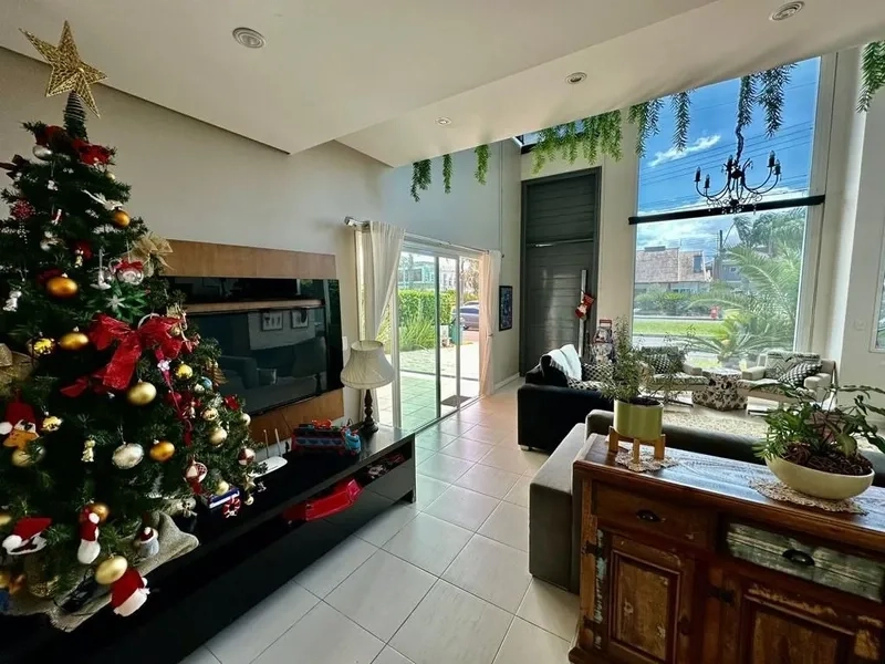 Casa mobiliada e decorada com 3 suítes no condomínio Condado: 2ª foto da galeria de imagens do imóvel