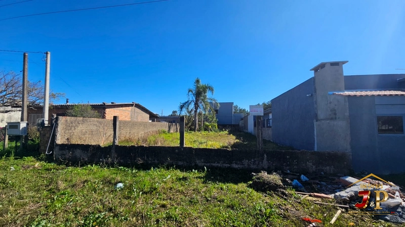Terreno com 360m² com valor imperdível: 1ª foto da galeria de imagens do imóvel
