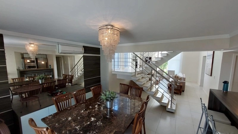 Casa com 4 dormitórios e piscina no condomínio Dubai: 24ª foto da galeria de imagens do imóvel