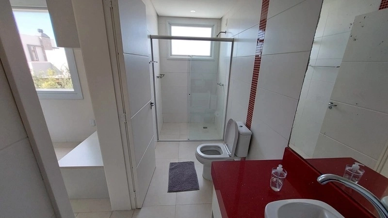 Casa com 4 dormitórios e piscina no condomínio Dubai: 32ª foto da galeria de imagens do imóvel