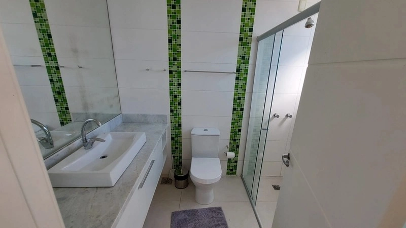 Casa com 4 dormitórios e piscina no condomínio Dubai: 2ª foto da galeria de imagens do imóvel