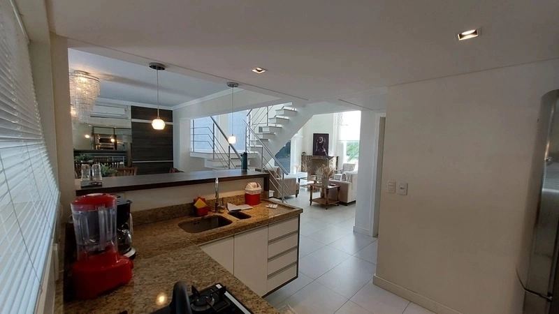 Casa com 4 dormitórios e piscina no condomínio Dubai: 20ª foto da galeria de imagens do imóvel