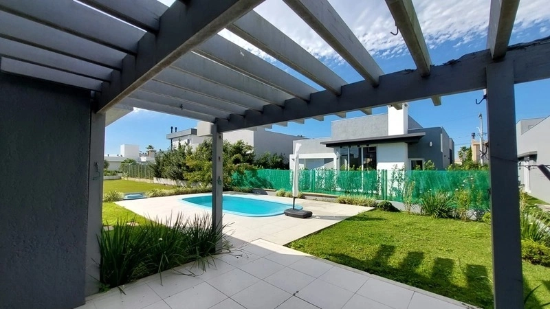 Casa com 4 dormitórios e piscina no condomínio Dubai: 36ª foto da galeria de imagens do imóvel