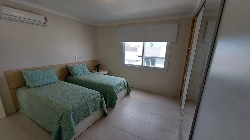 Casa com 4 dormitórios e piscina no condomínio Dubai: 26ª foto da galeria de imagens do imóvel