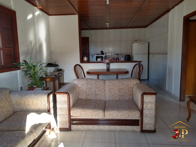 Casa aconchegante, com 2 dormitórios e grande terreno: 9ª foto da galeria de imagens do imóvel