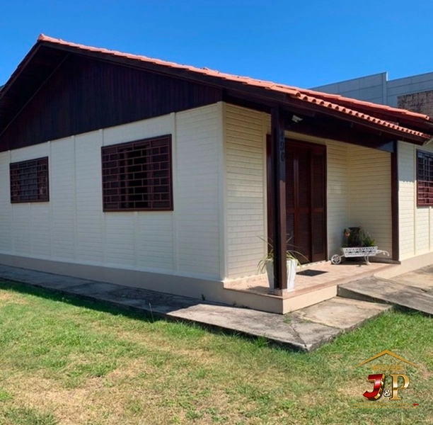 Casa aconchegante, com 2 dormitórios e grande terreno: 14ª foto da galeria de imagens do imóvel