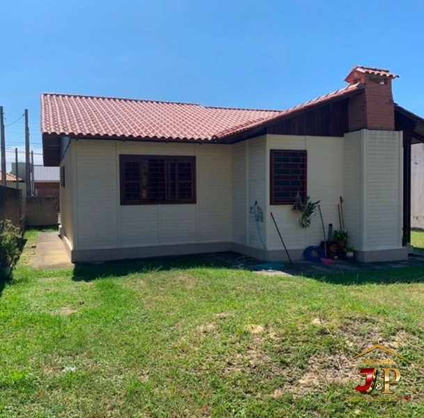 Casa aconchegante, com 2 dormitórios e grande terreno: 8ª foto da galeria de imagens do imóvel